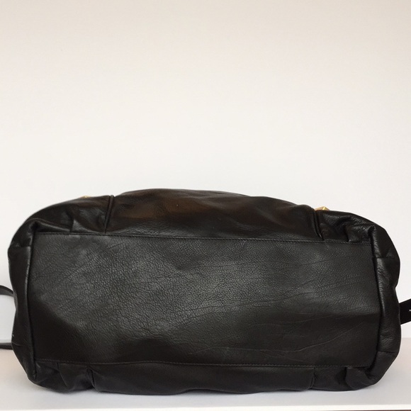 Michael Kors Beverley Bag - Picture 5 of 8